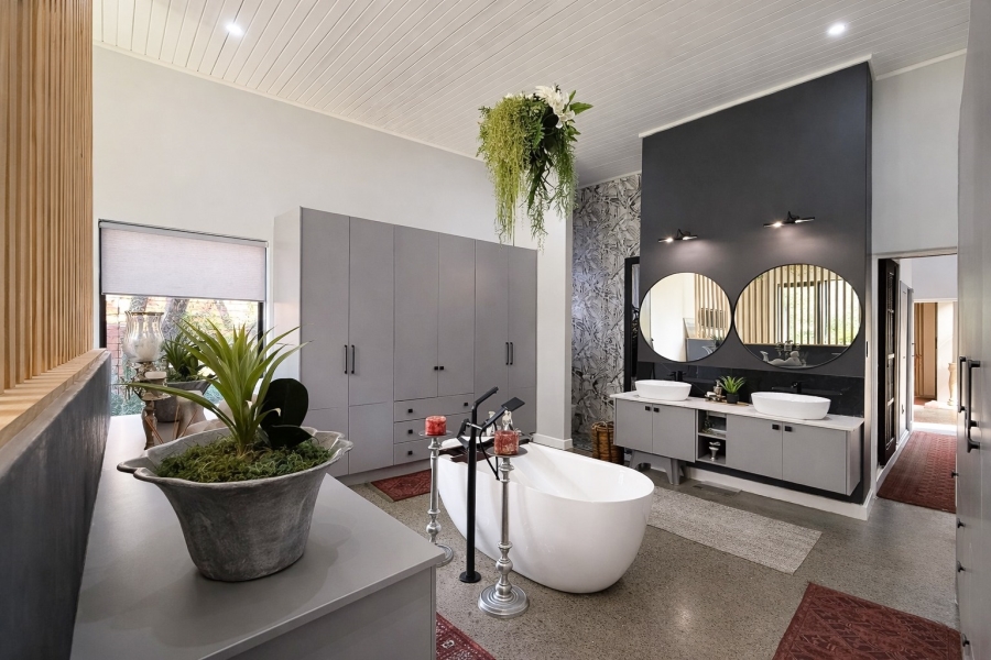 3 Bedroom Property for Sale in Meerhof North West